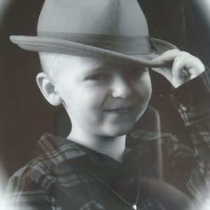 Meet your Posher, Derrick